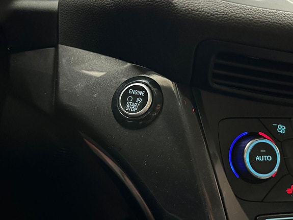 Ford C-Max 14 of 16
