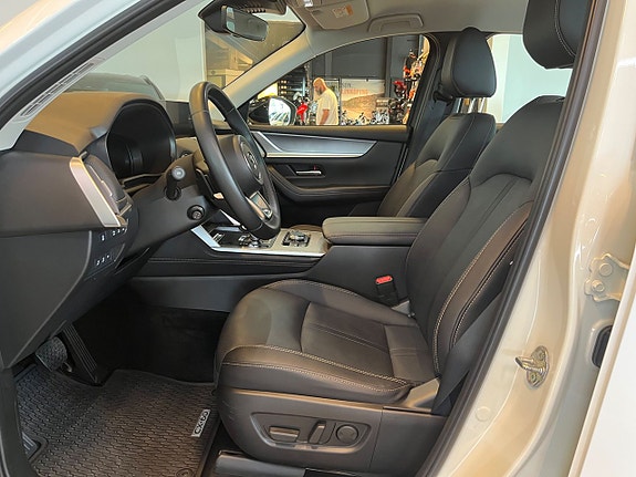 Mazda CX-60 6 of 15