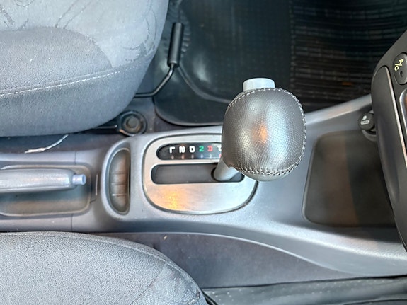 Hyundai Accent 13 of 15
