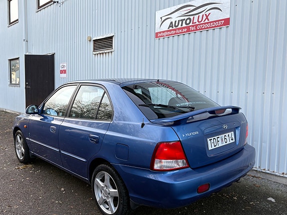 Hyundai Accent 4 of 15