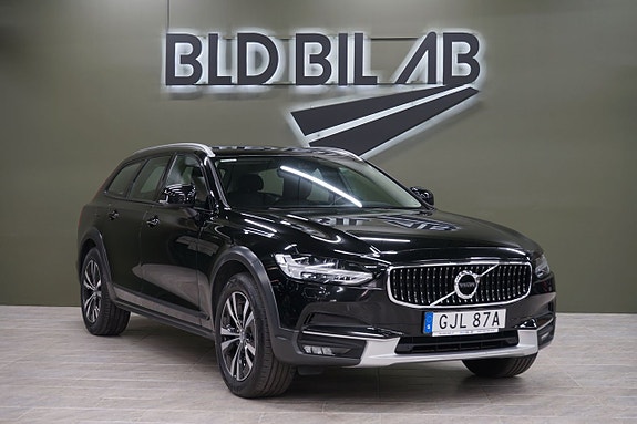 Volvo V90 Cross Country