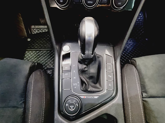 Volkswagen Tiguan 13 of 27