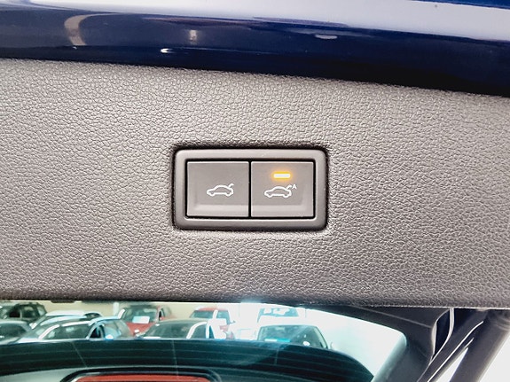 Volkswagen Tiguan 27 of 27