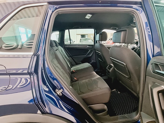 Volkswagen Tiguan 24 of 27