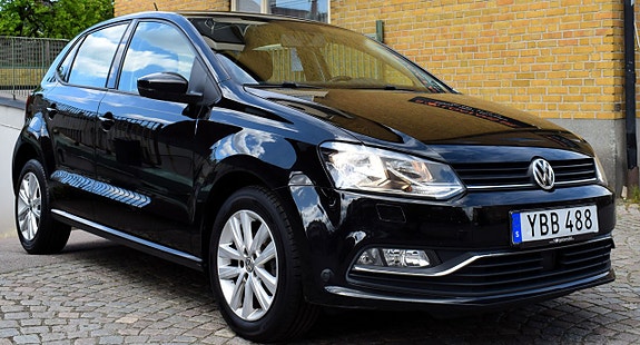 Volkswagen Polo 2 of 5