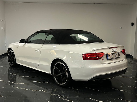 Audi S5 9 of 24