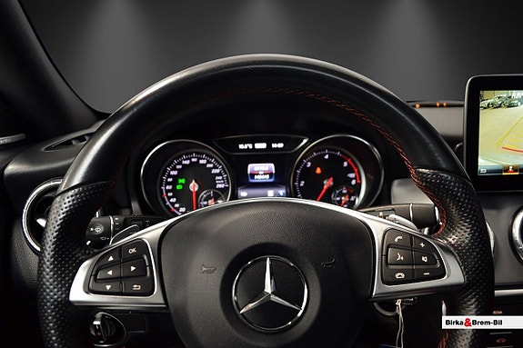 Mercedes-Benz CLA200 d 9 of 18