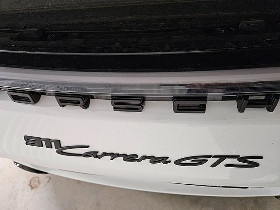 Porsche 911 Carrera GTS 5 of 5