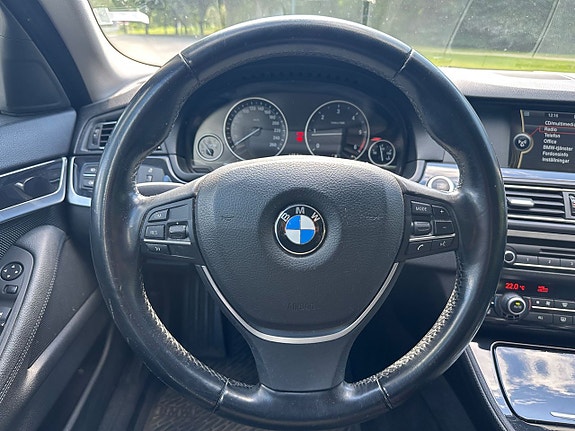 BMW 520 19 of 23