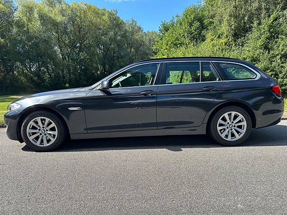 BMW 520 2 of 5