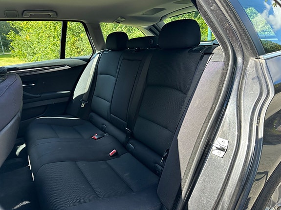BMW 520 15 of 23