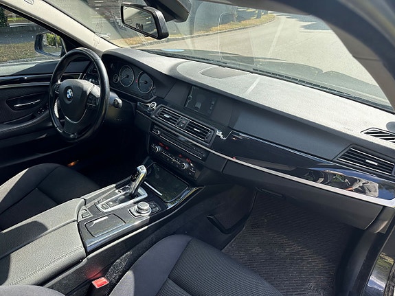 BMW 520 17 of 23