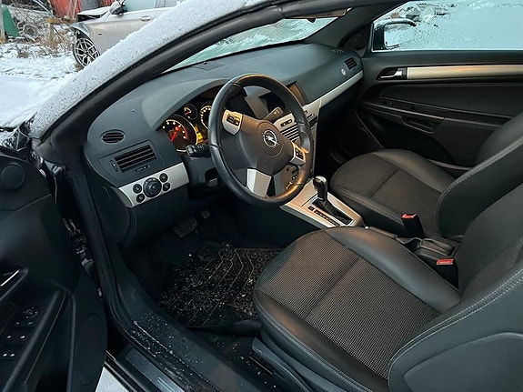 Opel Astra 8 of 9
