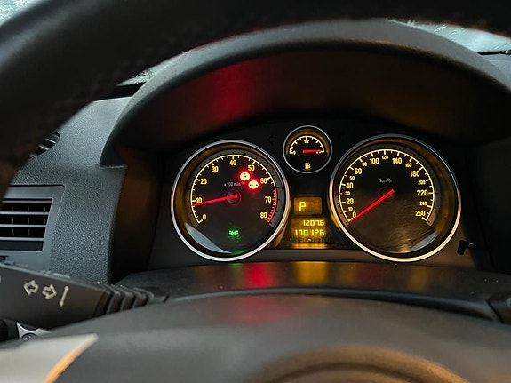Opel Astra 9 of 9