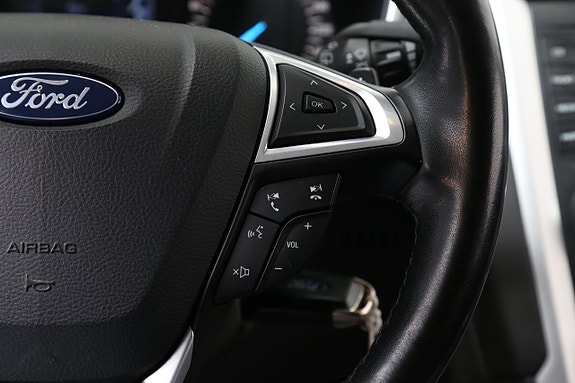 Ford Mondeo 17 of 26