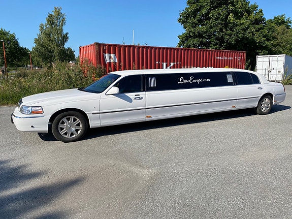 Lincoln Town Car