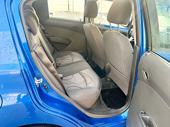 Chevrolet Spark 5 of 7