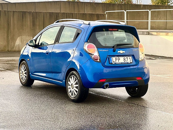 Chevrolet Spark 3 of 7