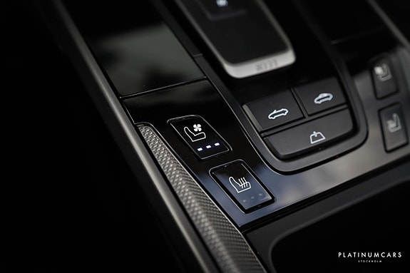 Porsche 911 16 of 21