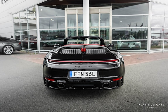 Porsche 911 4 of 21