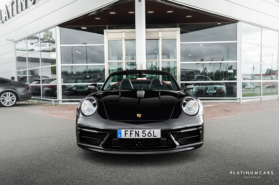 Porsche 911 3 of 21
