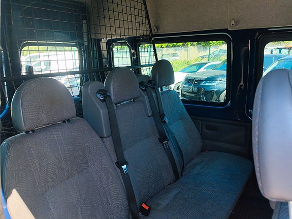 Ford Transit 7 of 9