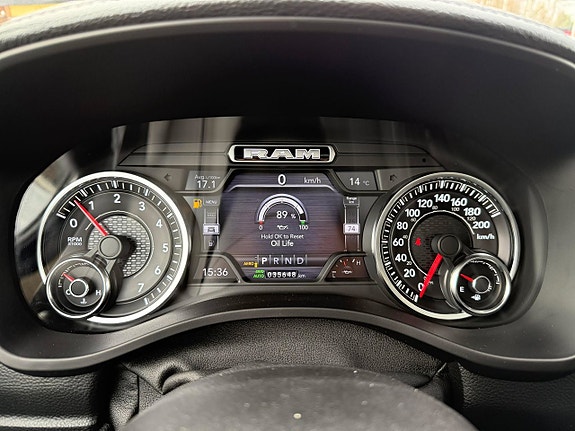 Dodge RAM 1500 13 of 23