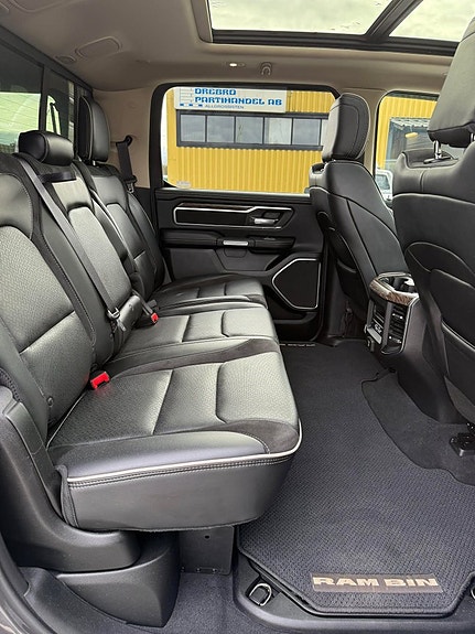 Dodge RAM 1500 21 of 23