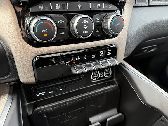 Dodge RAM 1500 19 of 23