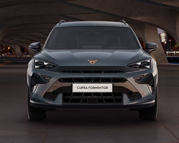 Cupra Formentor e-HYBRID 2 of 7