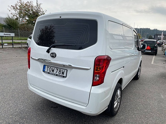 BYD eTP3 8 of 30