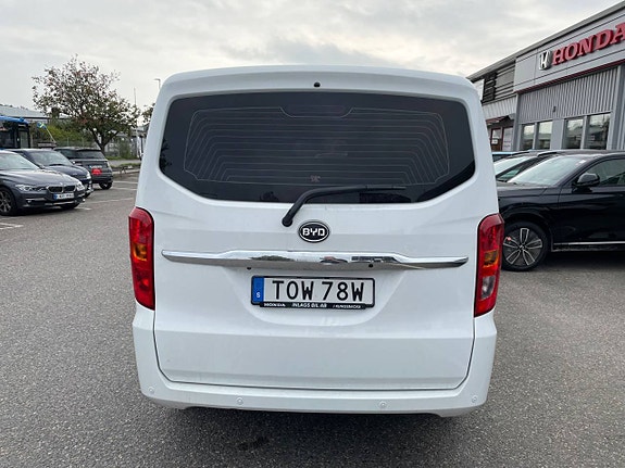 BYD eTP3 9 of 30
