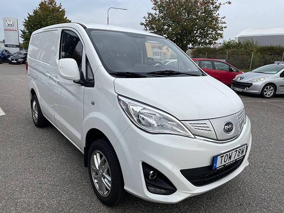 BYD eTP3 6 of 30