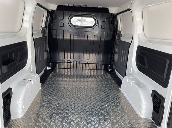 BYD eTP3 16 of 30