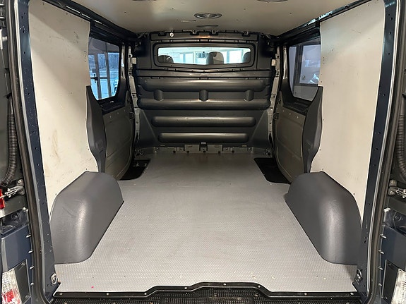 Nissan Primaster 2.9t 5 of 11