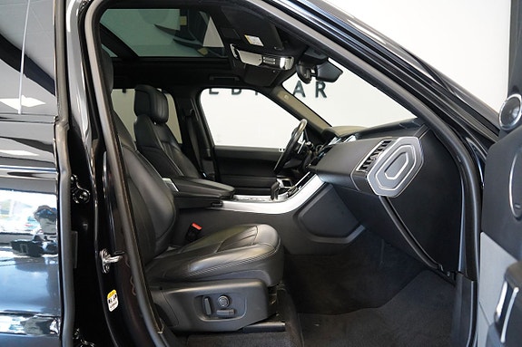Land Rover Range Rover Sport 8 of 27