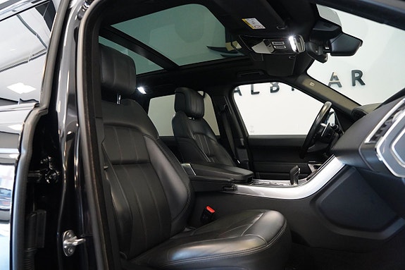 Land Rover Range Rover Sport 9 of 27