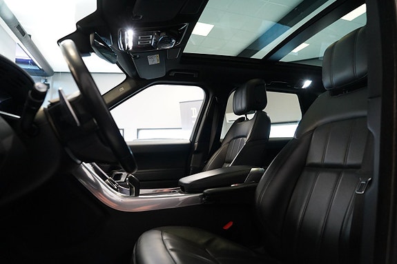 Land Rover Range Rover Sport 18 of 27