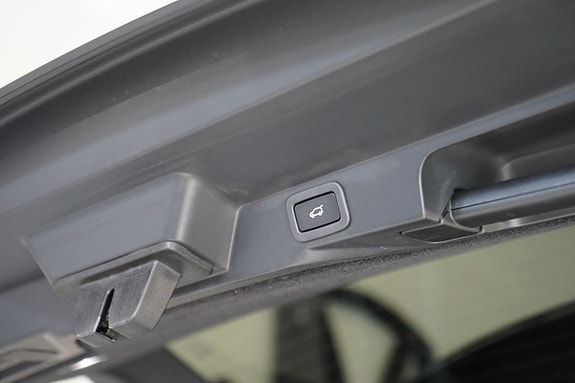Land Rover Range Rover Sport 14 of 27