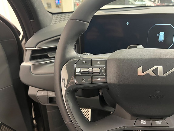 Kia EV9 17 of 23