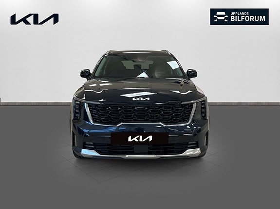 Kia Sorento 2 of 18