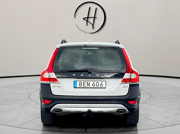 Volvo XC70 4 of 25