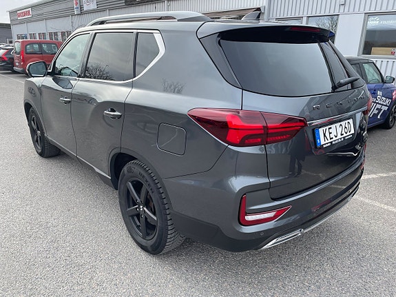 KGM Rexton 9 of 13