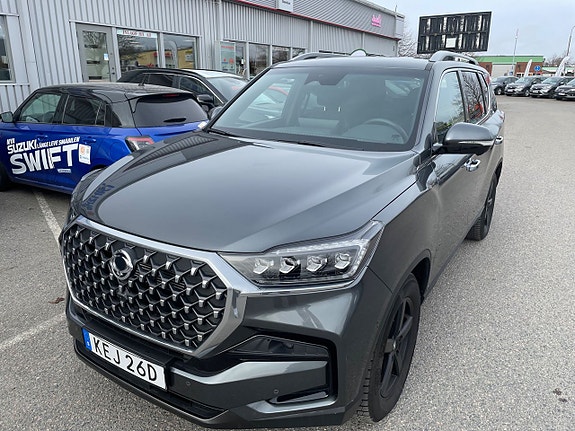 KGM Rexton 2 of 13