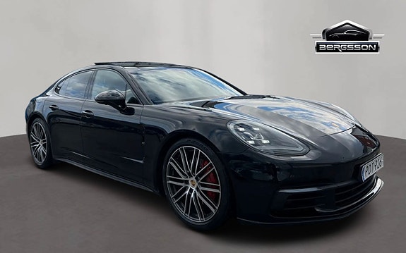 Porsche Panamera 4S