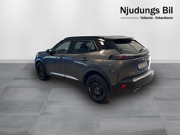 Peugeot 2008 2 of 5