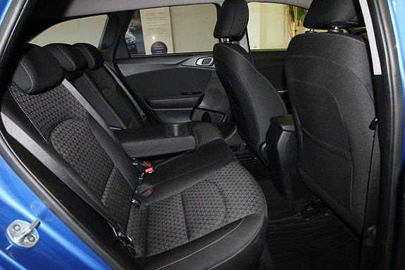 Kia Ceed 10 of 22