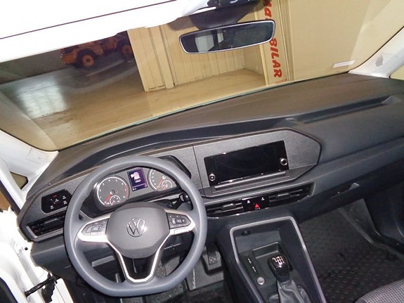 Volkswagen Caddy 7 of 9