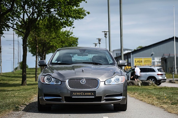 Jaguar XF 3 of 20