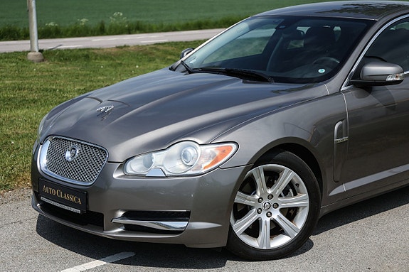 Jaguar XF 11 of 20